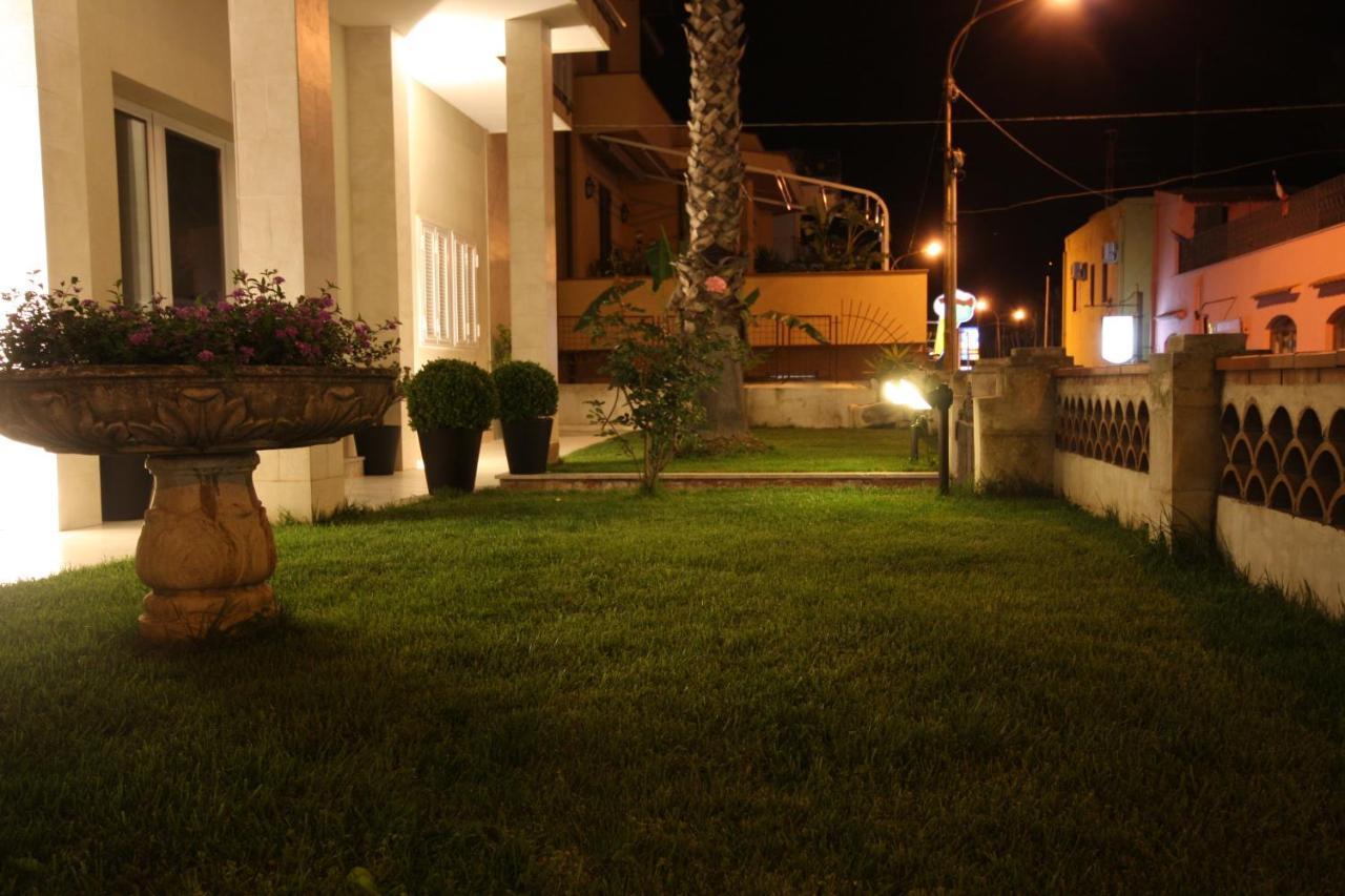 Bed and Breakfast Porta Del Vento Giardini-Naxos Exterior foto